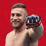 Mateusz Ciałowicz avatar na czerwonym tle